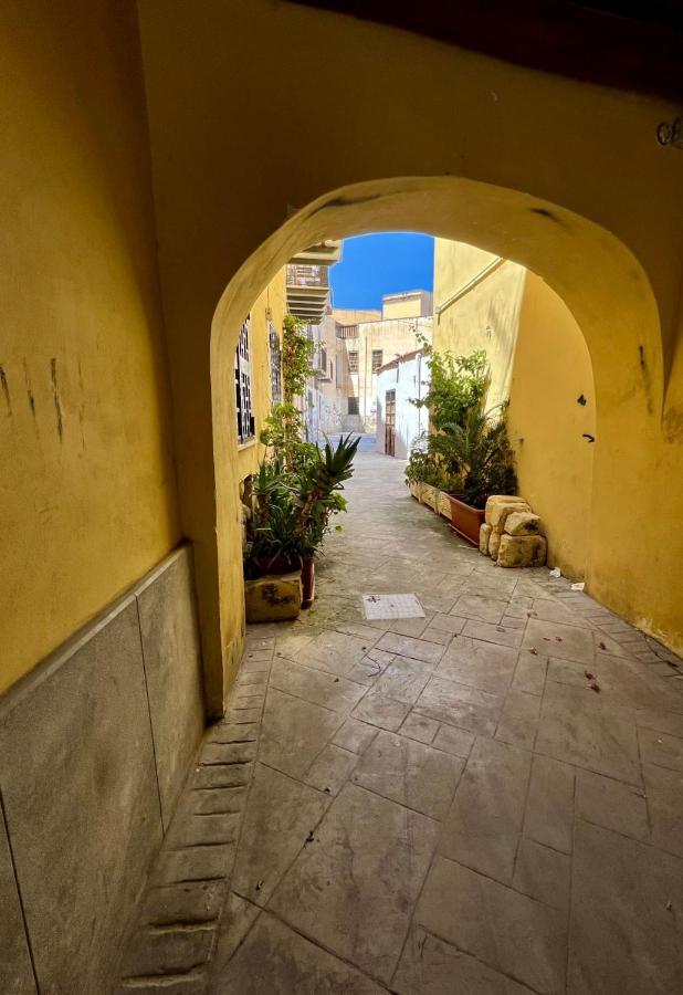 Ferienwohnung Vicolo Del Vento Casa Ponente Palermo Exterior foto
